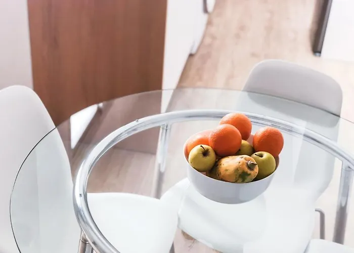 Cactus Ξενοδοχείο *